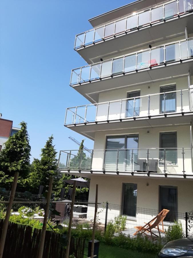 Impresja 42 Apartament Z Garazem 科沃布热格 外观 照片