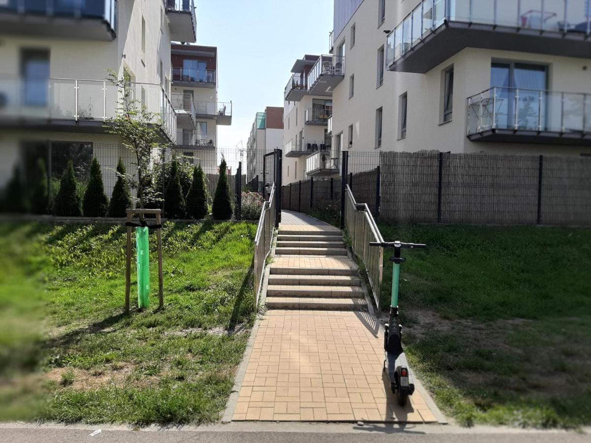 Impresja 42 Apartament Z Garazem 科沃布热格 外观 照片