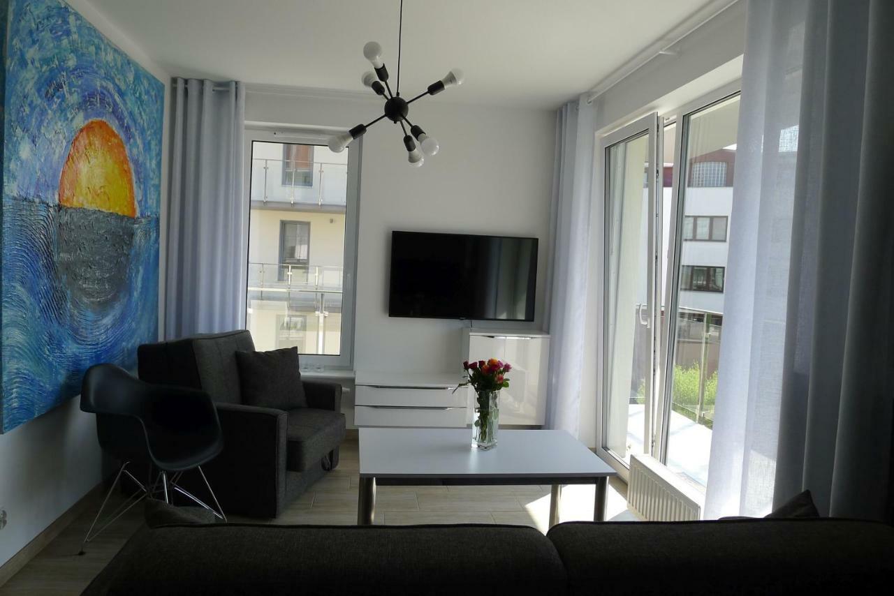 Impresja 42 Apartament Z Garazem 科沃布热格 外观 照片