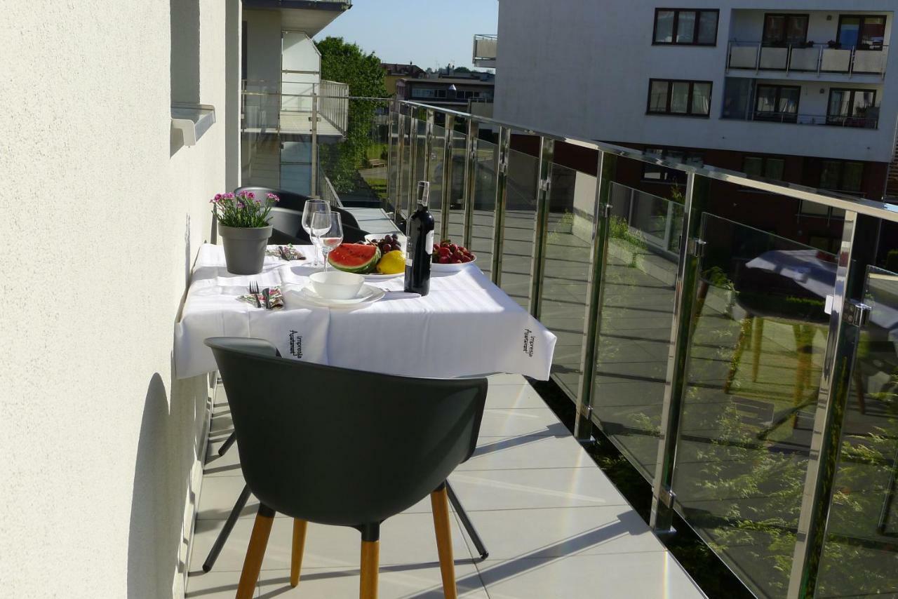 Impresja 42 Apartament Z Garazem 科沃布热格 外观 照片
