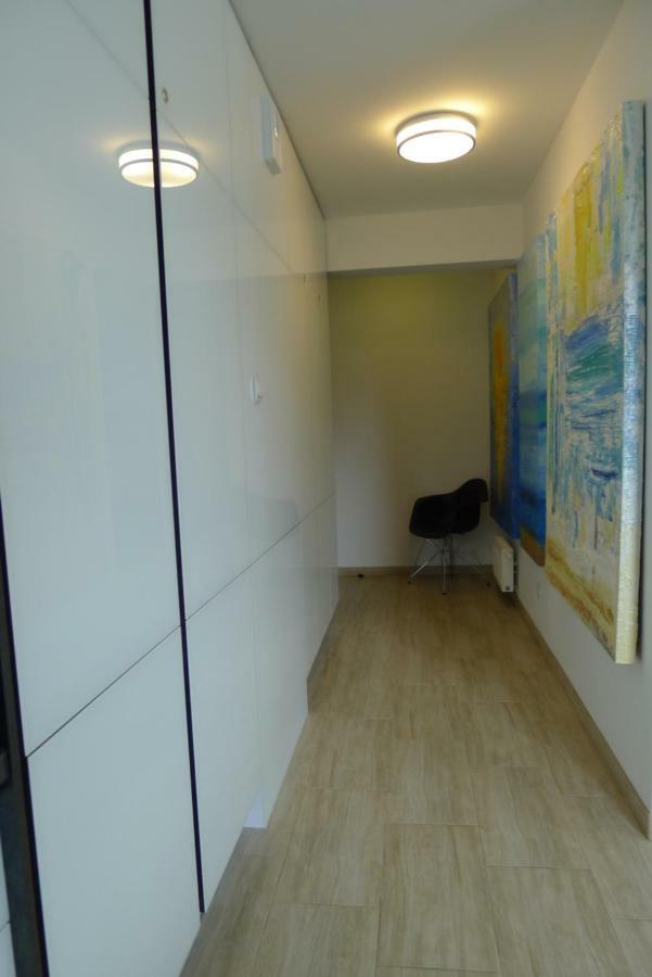 Impresja 42 Apartament Z Garazem 科沃布热格 外观 照片